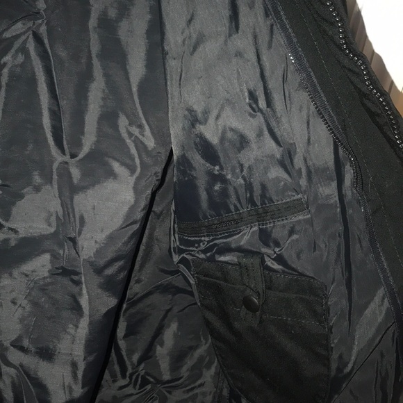 Black Ultra Jacket - Picture 2 of 6
